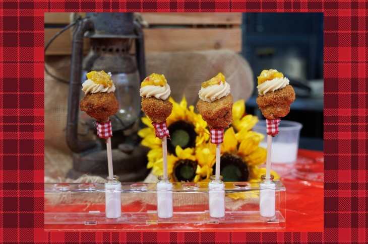 final-display-of-fried-chicken-on-stick
